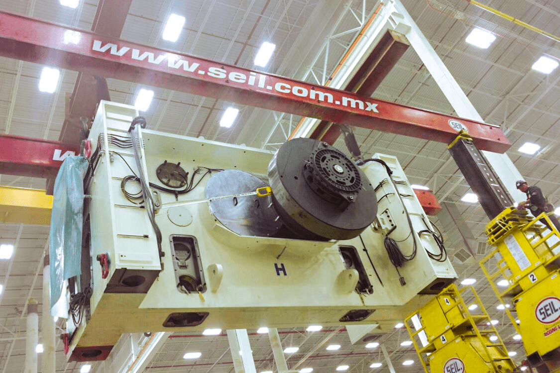 Saltillo Installation of a thousand-ton press crown with a 500-ton Gantry